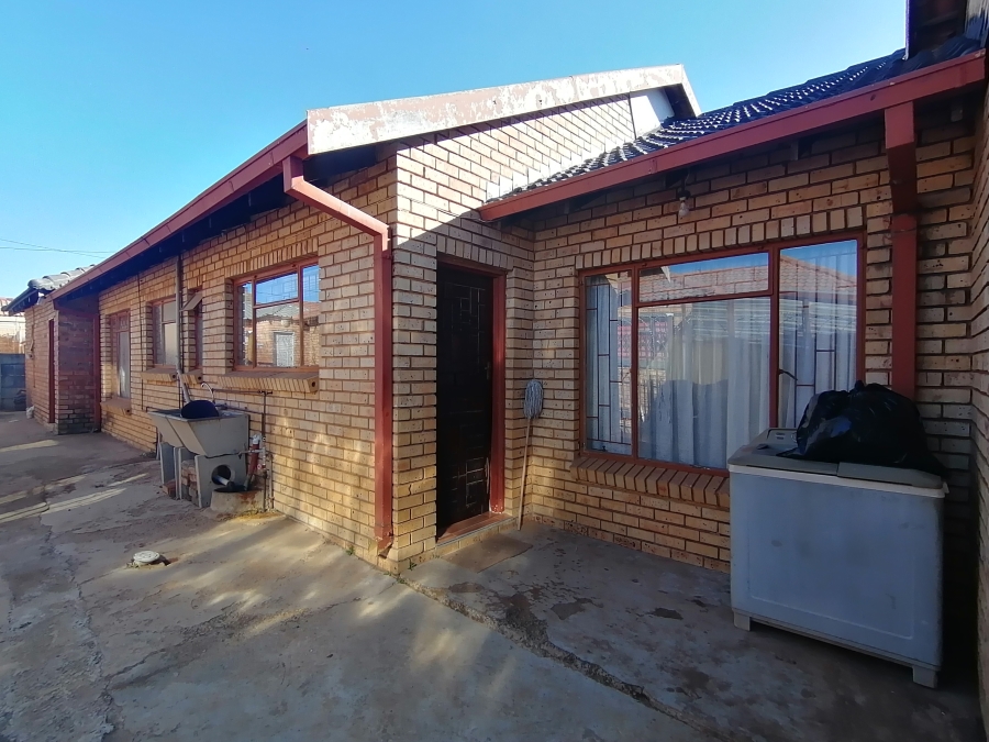 3 Bedroom Property for Sale in Kanana North West
